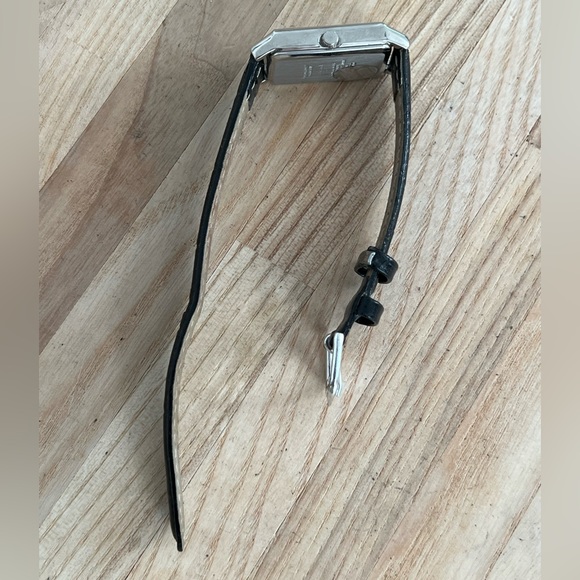 OMAX Ladies Watch Black Leather Strap Black Dial Stainless Case Crystal - Picture 6 of 11